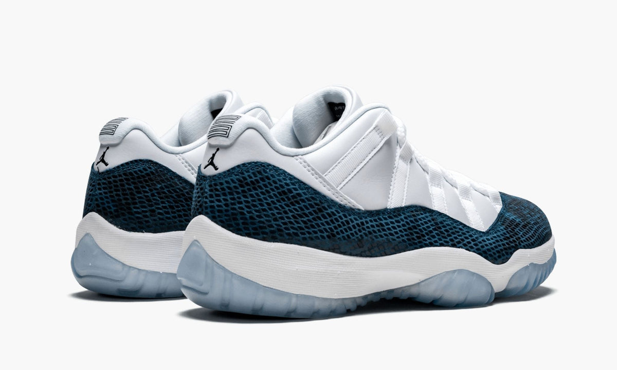 Air Jordan 11 Retro Low LE "Blue Snakeskin" - Angle View 4