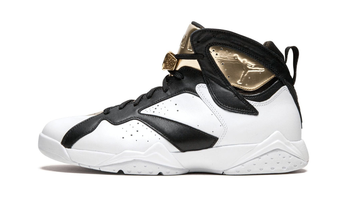 Air Jordan 7 Retro C&C "Champagne" - Angle View 2