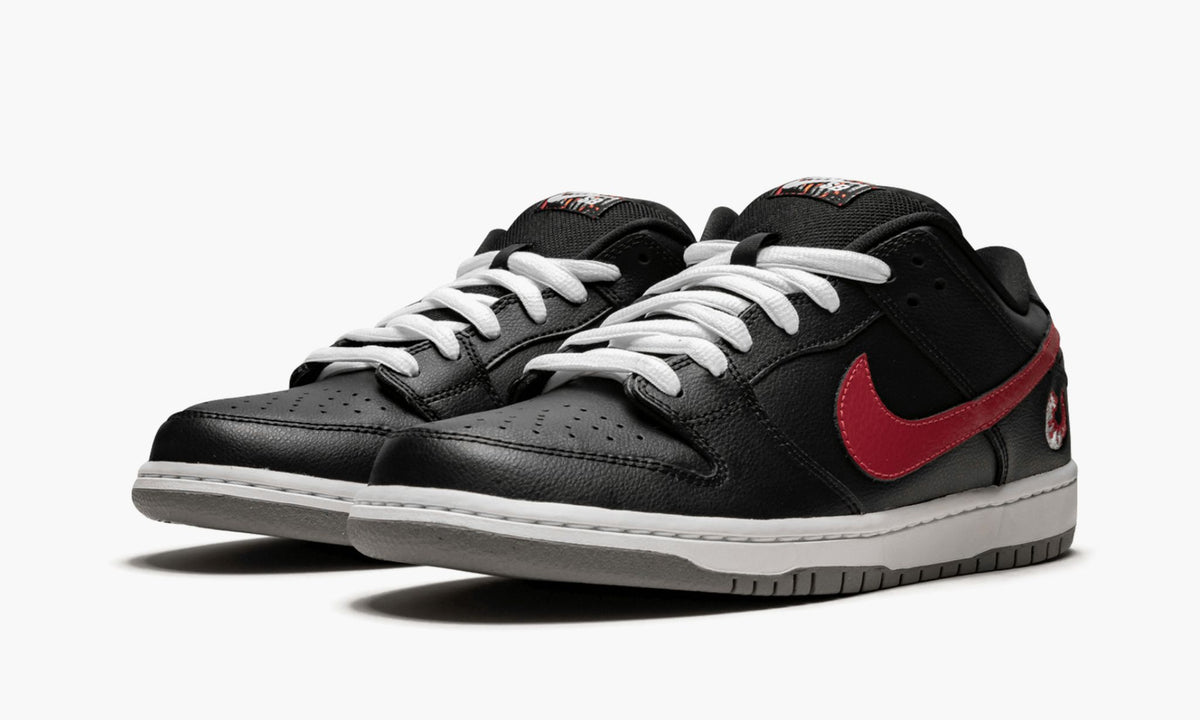 Dunk Low Premium SB "Shrimp" - View 3