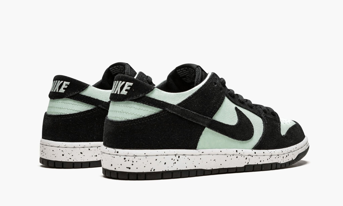 SB Zoom Dunk Low Pro "Barely Green" - View 4