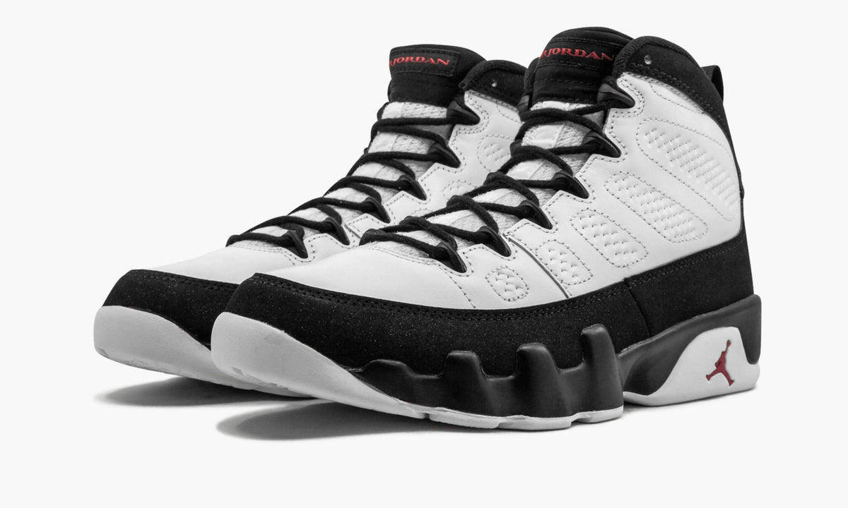 Air Jordan 9 Retro "White Black Red 2016 Release" - Angle View 3