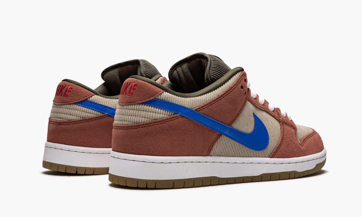 SB Dunk Low Pro "Corduroy" - View 4