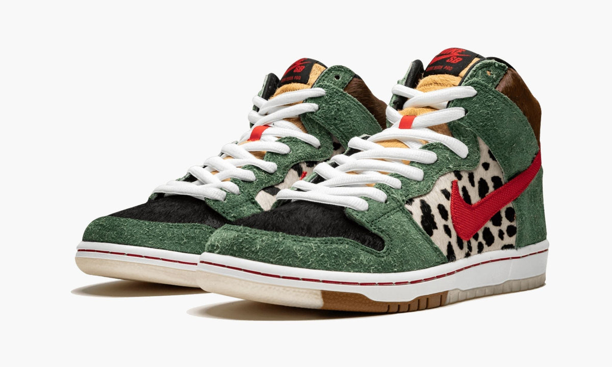 SB Dunk High Pro QS "Dog Walker" - View 3