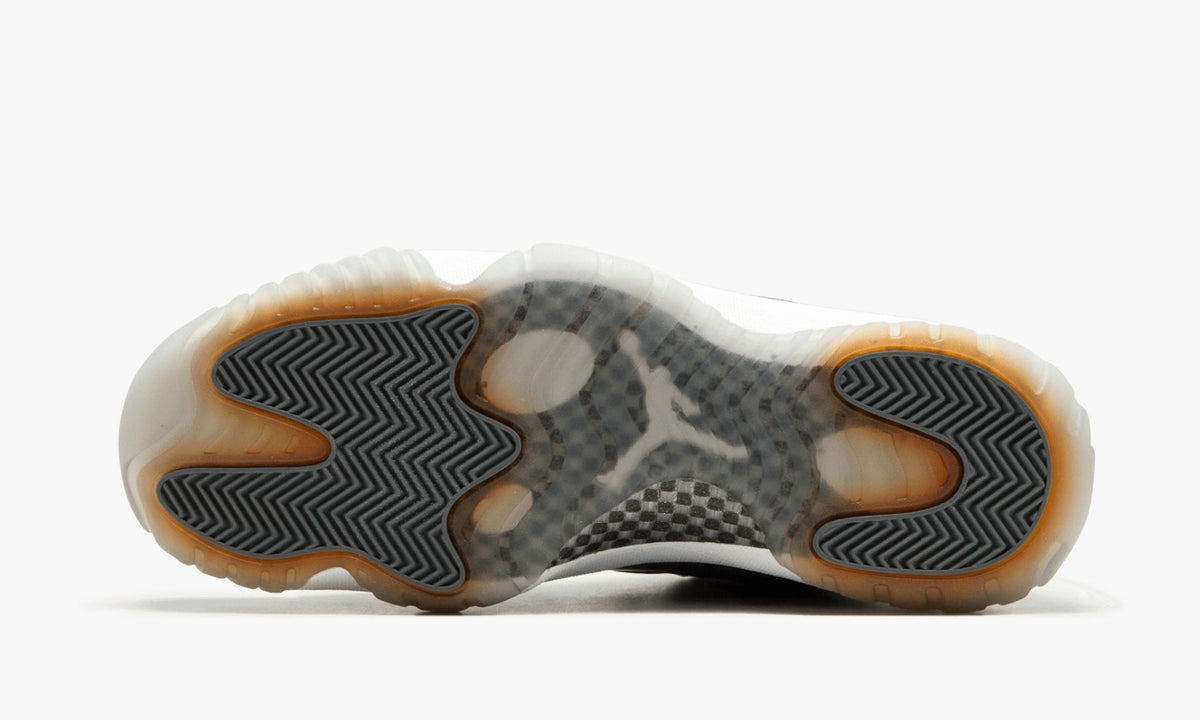Air Jordan 11 Retro "Cool Grey" - Angle View 6