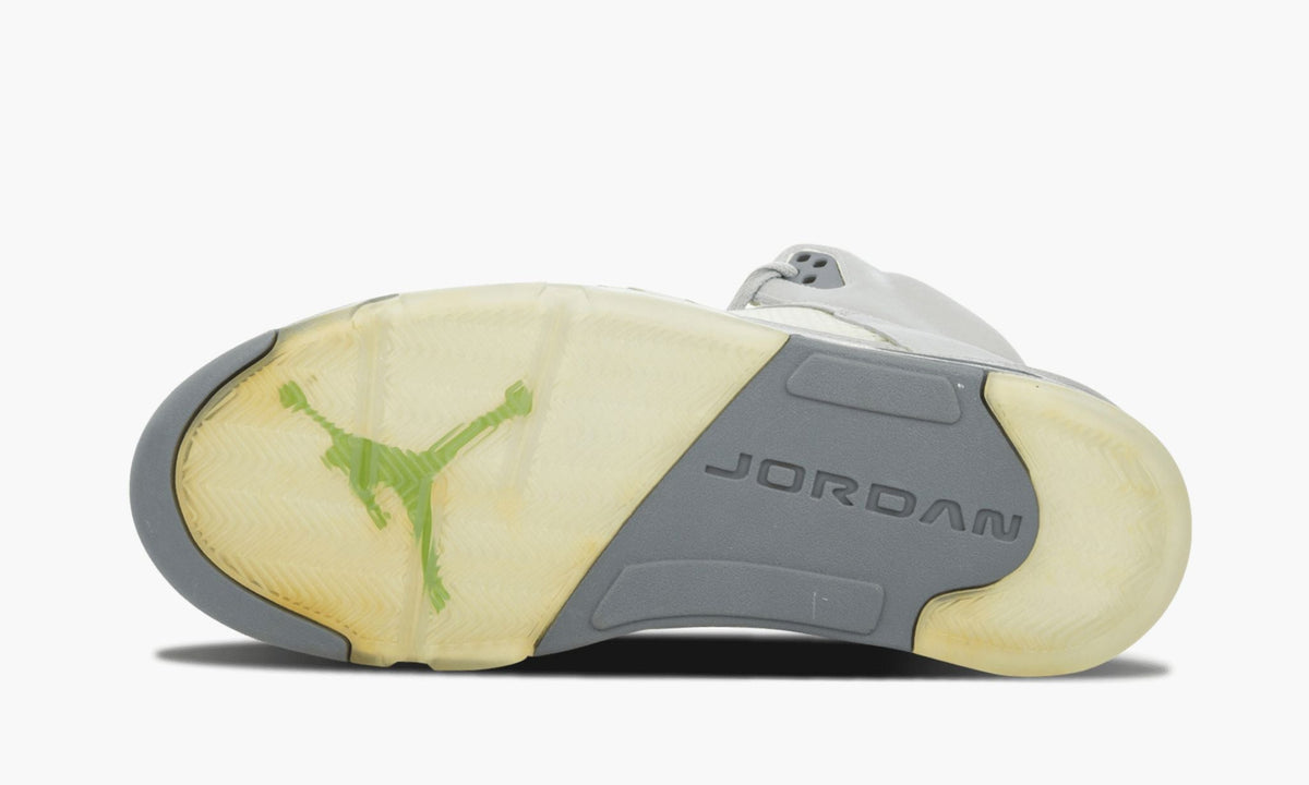 Air Jordan 5 Retro "Green Bean" - Angle View 5