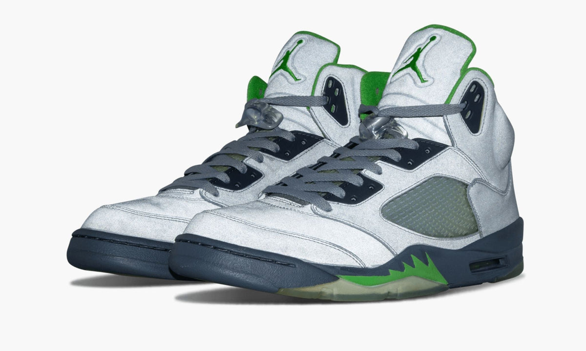 Air Jordan 5 Retro "Green Bean" - Angle View 9