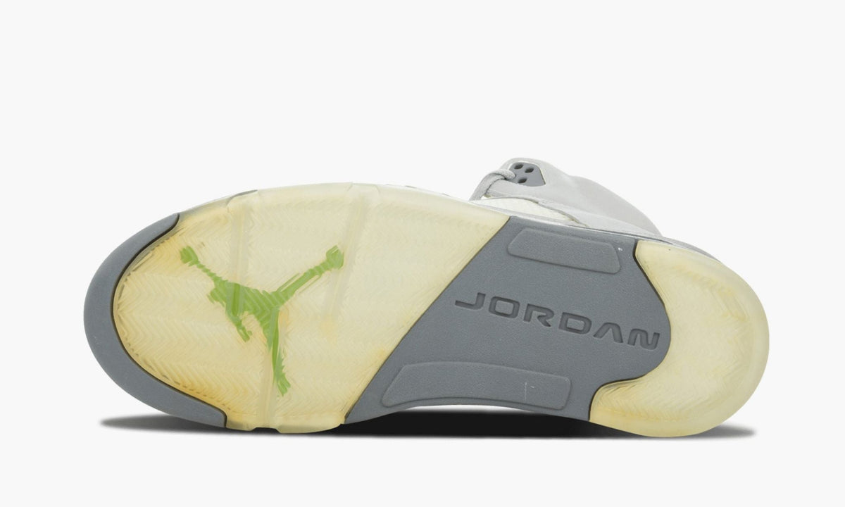 Air Jordan 5 Retro "Green Bean" - Angle View 6