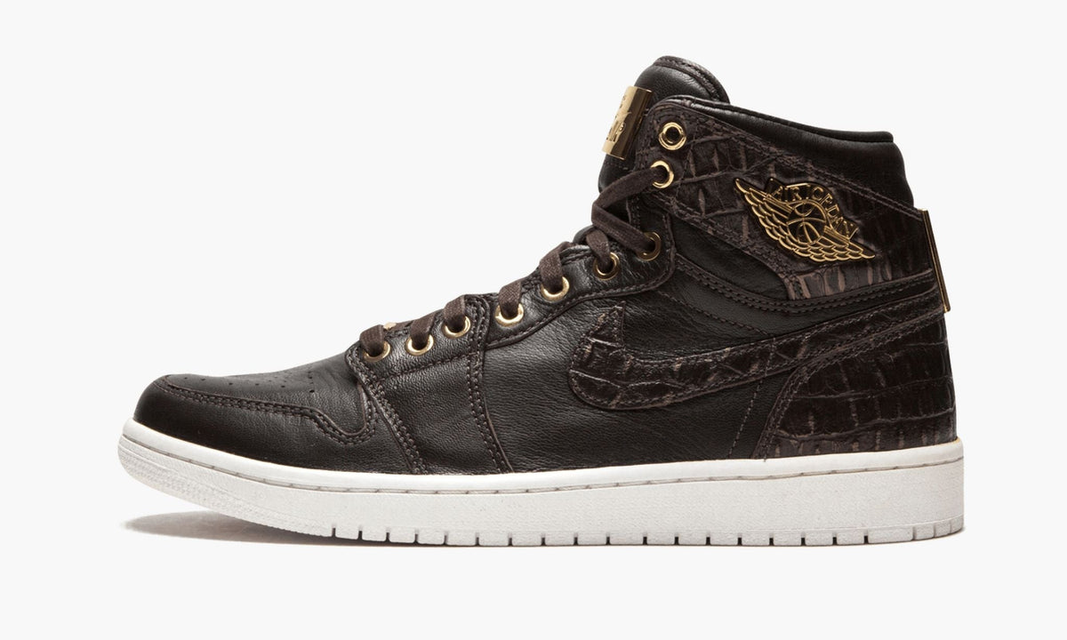 Air Jordan 1 Pinnacle "Baroque Brown" - Angle View 2