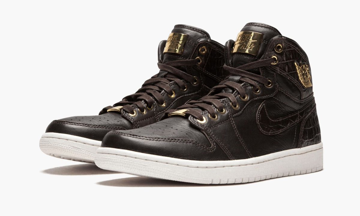 Air Jordan 1 Pinnacle "Baroque Brown" - Angle View 3
