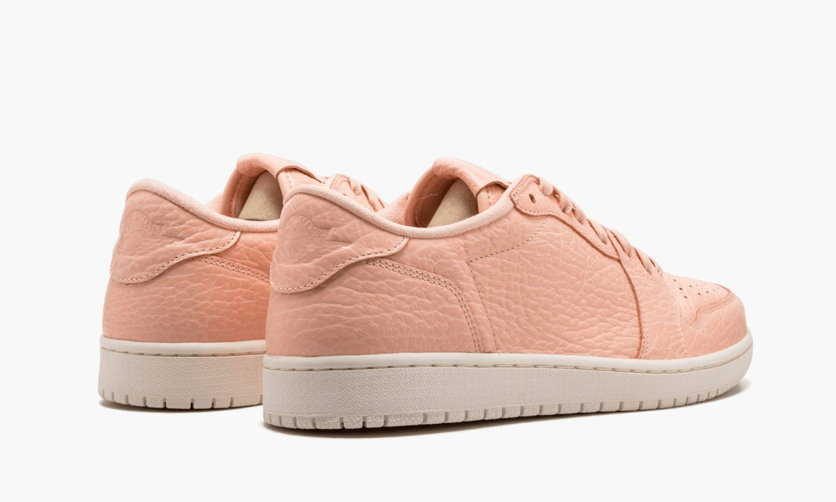 Air Jordan 1 Retro Low - Angle View 9