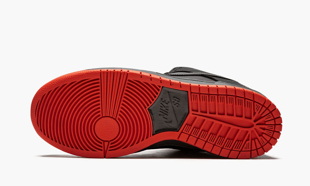 SB Dunk Low TRD QS "Black Pigeon" - View 6