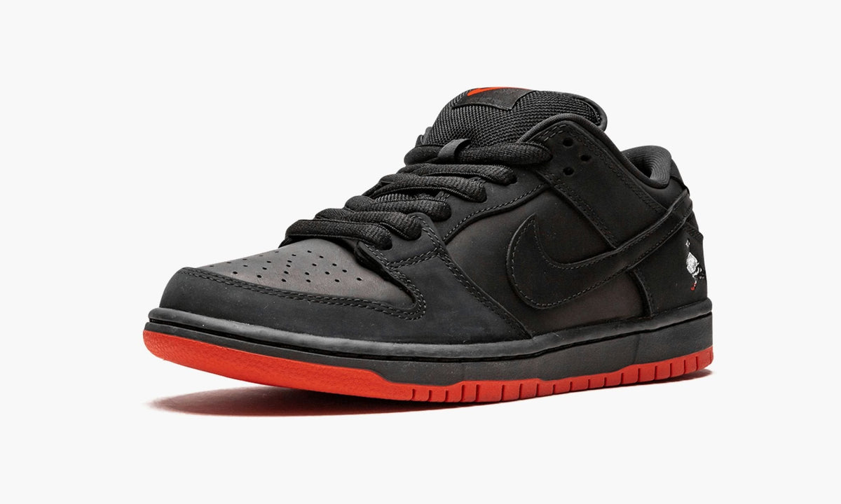 SB Dunk Low TRD QS "Black Pigeon" - View 5