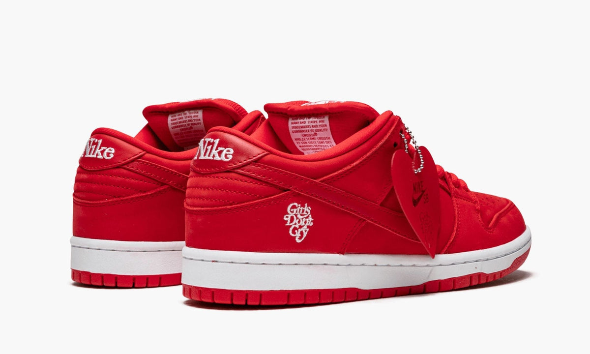 SB Dunk Low Pro QS "Girls Don't Cry" - View 4