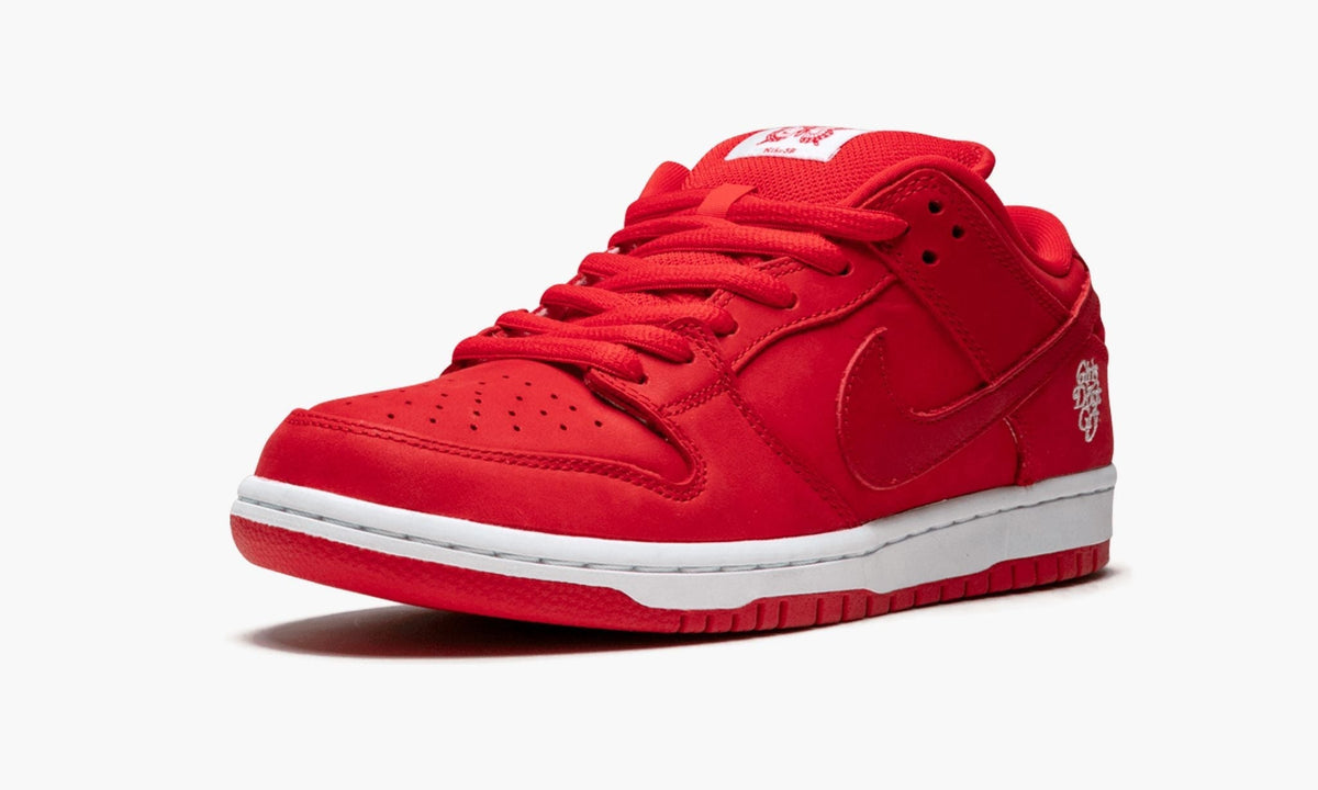 SB Dunk Low Pro QS "Girls Don't Cry" - View 5