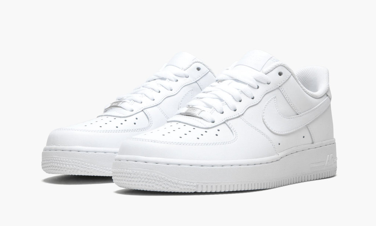 Air Force 1 Low 07 "White on White" - Angle View 3