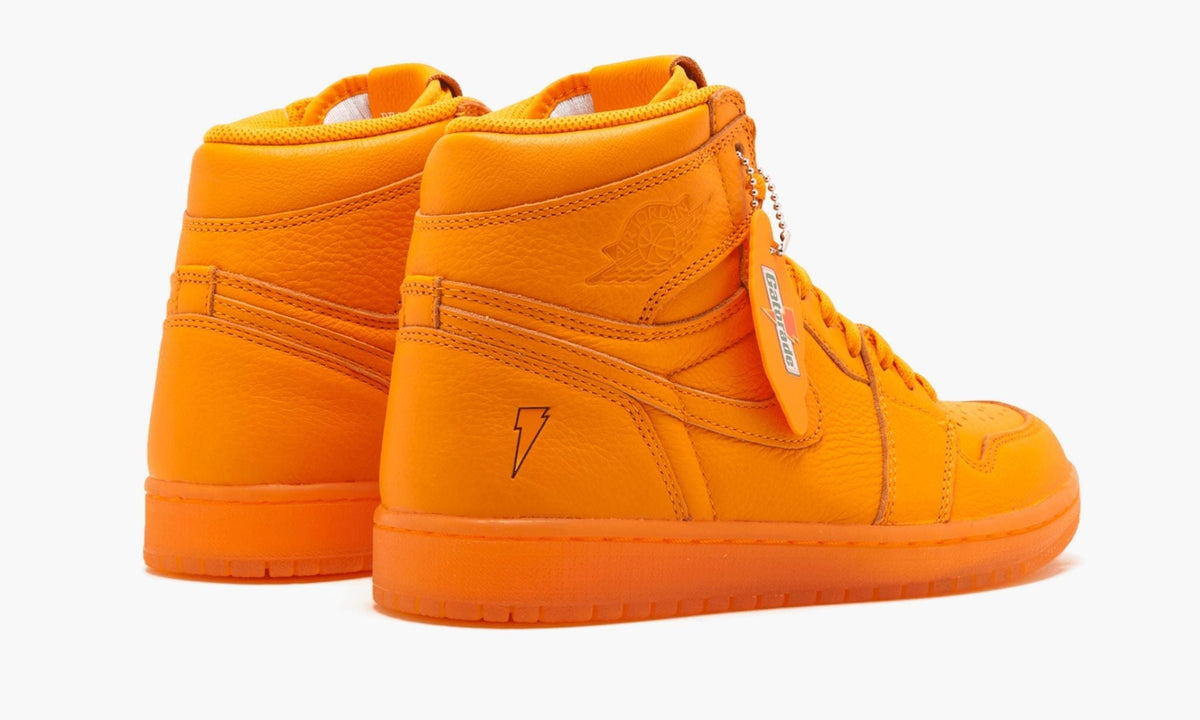 Air Jordan 1 Retro Hi OG G8RD "Gatorade - Orange" - Angle View 4