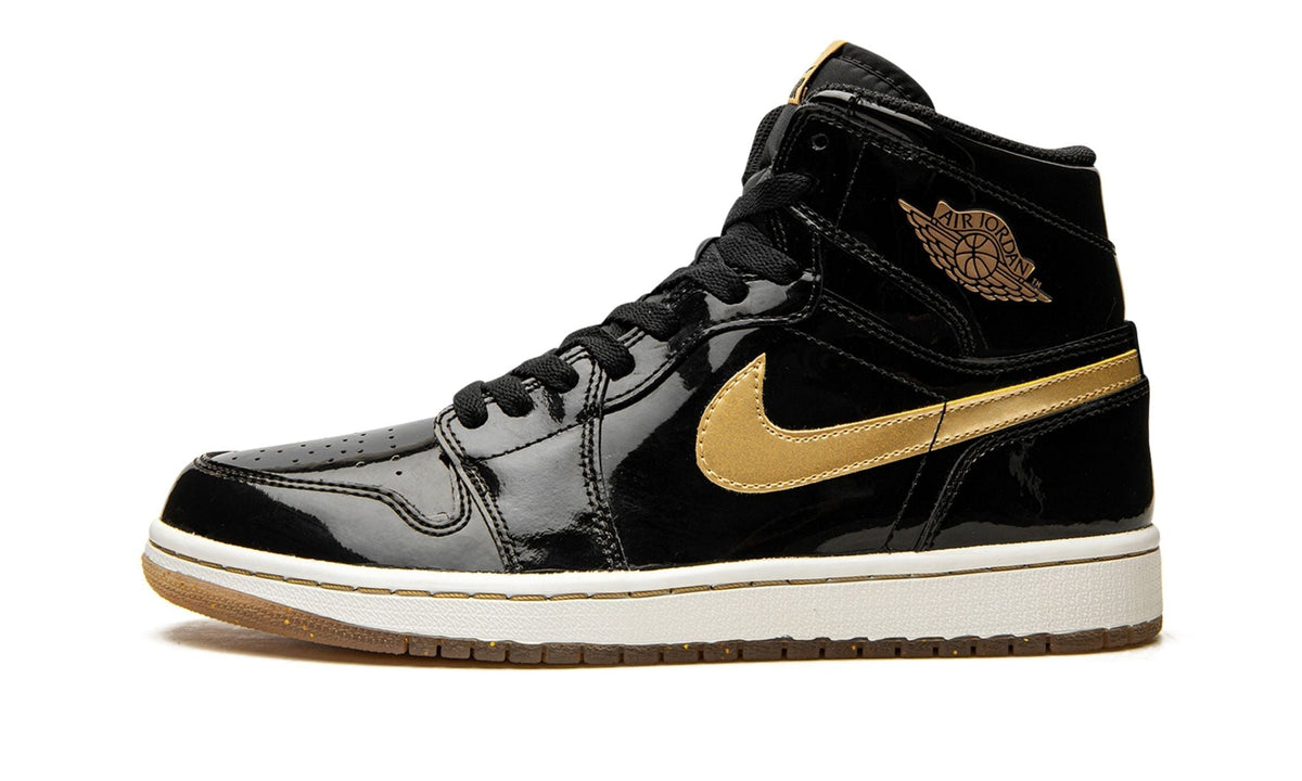 Air Jordan 1 Retro High OG "Black/Metallic Gold" - Main View