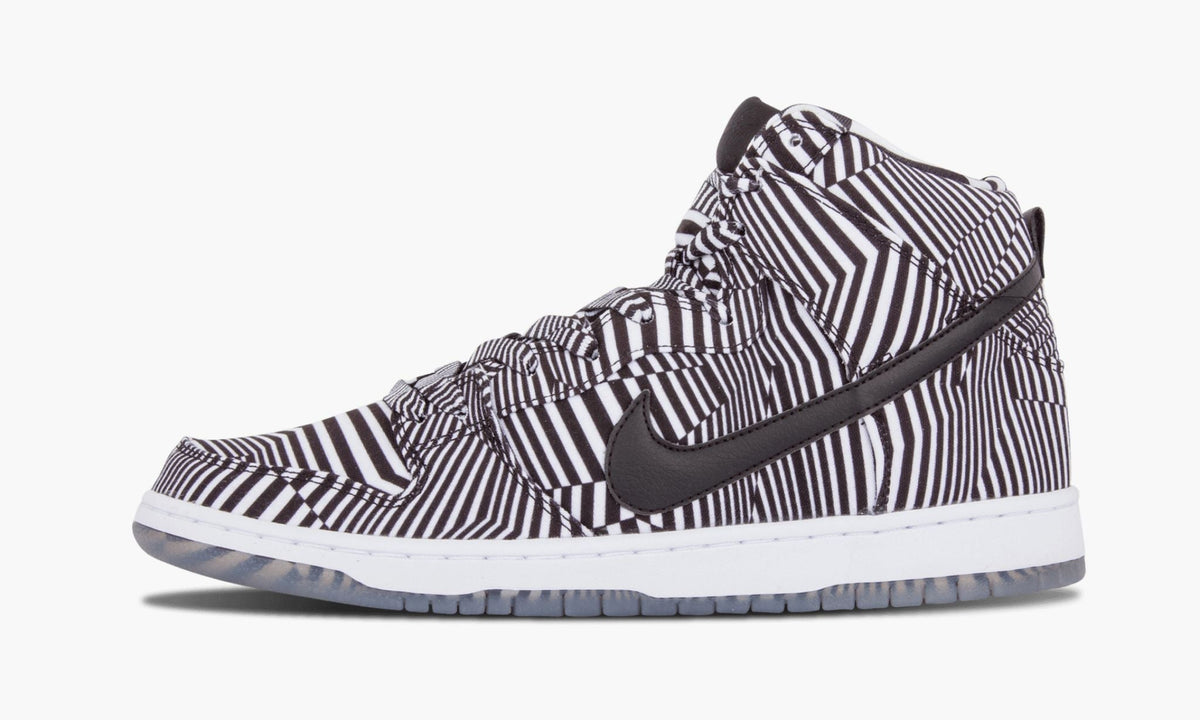 SB Dunk High Premium "Concept Car" - View 3