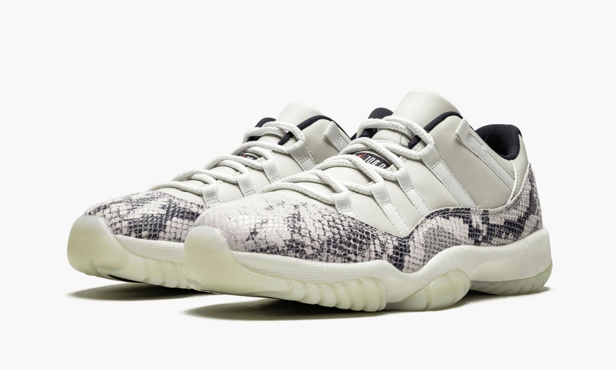 Air Jordan 11 Retro Low "Snakeskin Light Bone" - Angle View 3