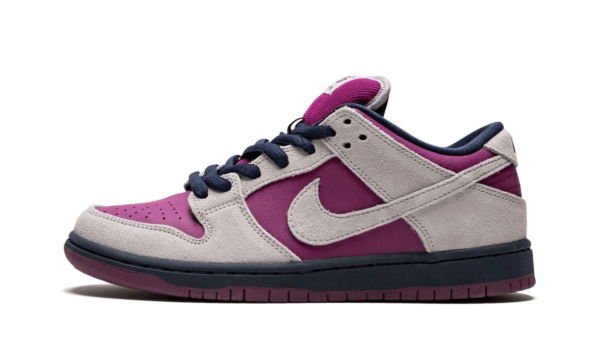 SB Dunk Low Pro "True Berry" - View 1