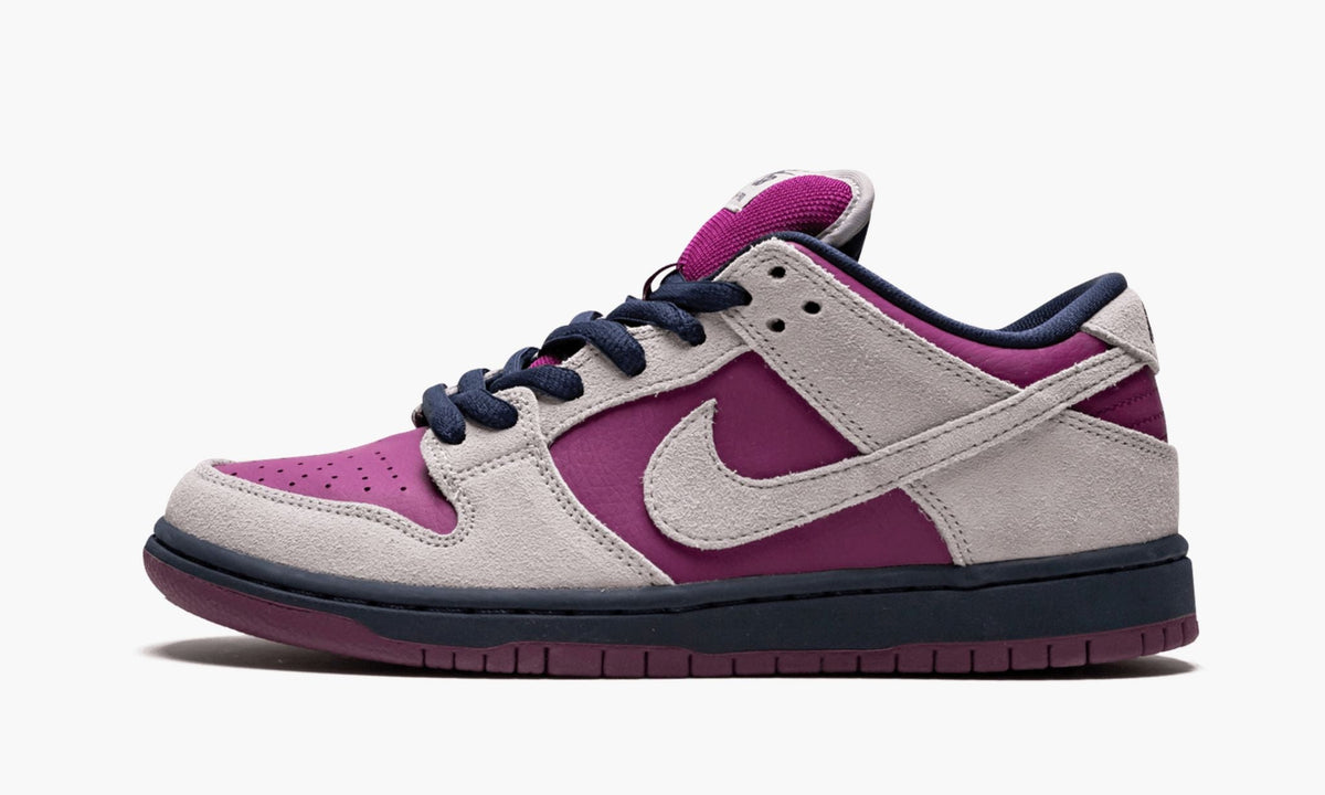 SB Dunk Low Pro "True Berry" - View 2