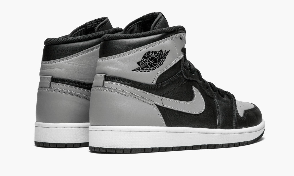 Air Jordan 1 Retro High OG "Shadow" - Angle View 4