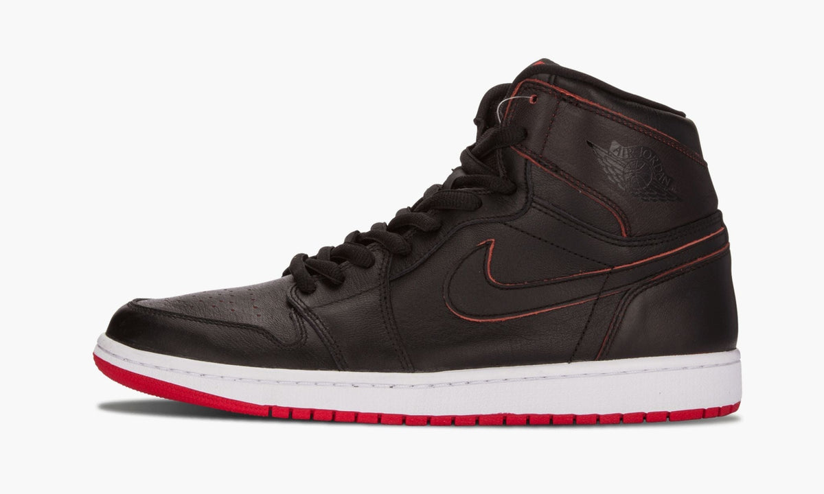 Jordan 1 SB QS "Lance Mountain" - Angle View 2