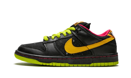 SB Dunk Low Premium "Space Tiger" - View 1