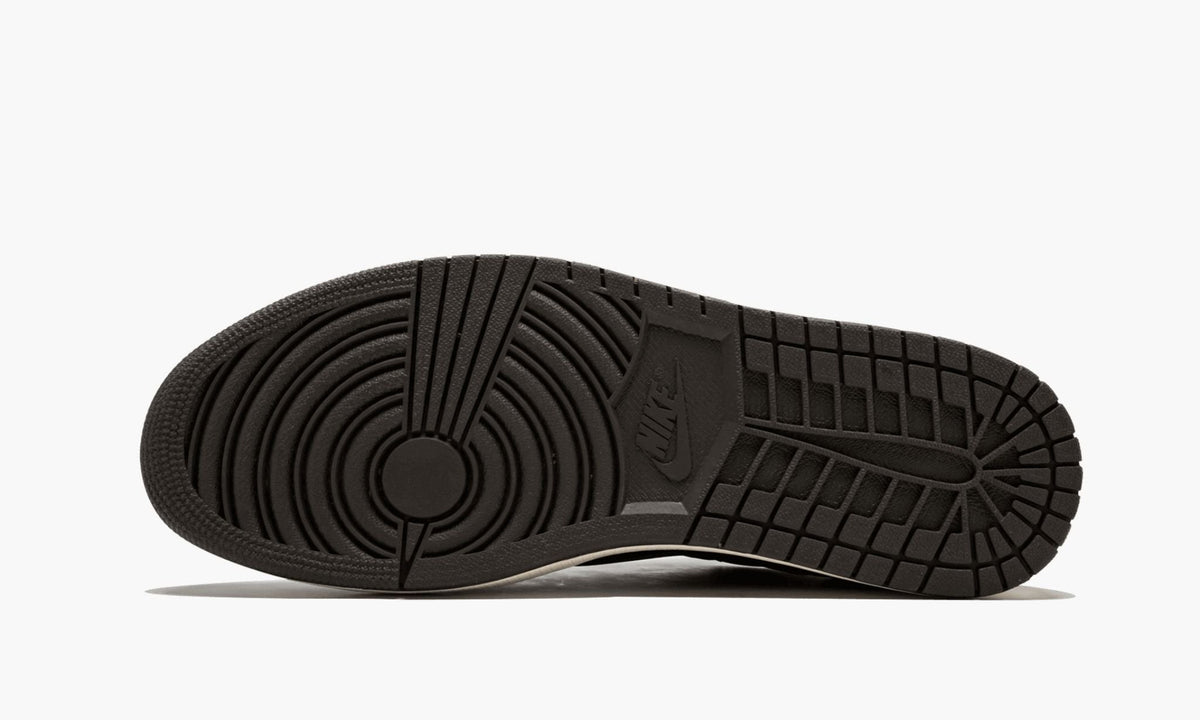 Air Jordan 1 Low x Travis Scott ‘Mocha’ - Angle View 6