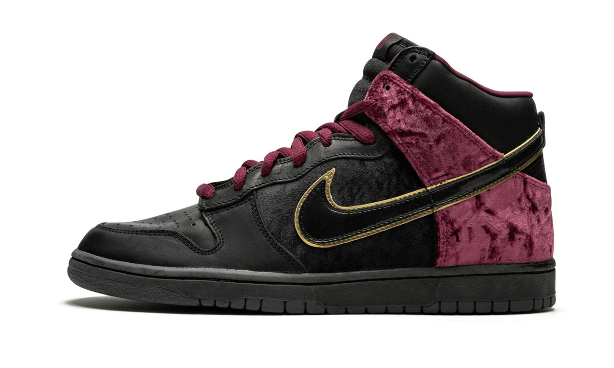 Dunk High Premium SB "Bloody Sunday" - View 2