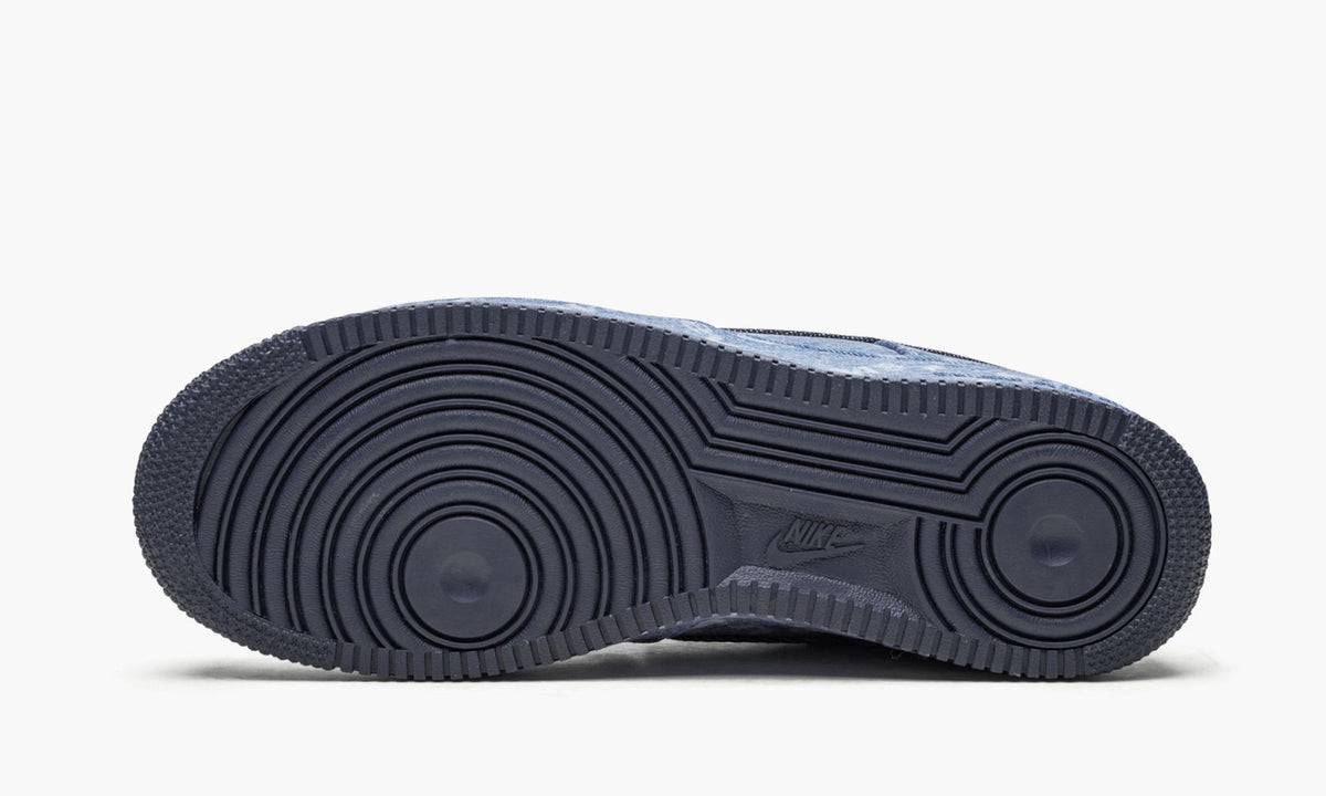 Air Force 1 Low "Levi's Denim" - Angle View 6
