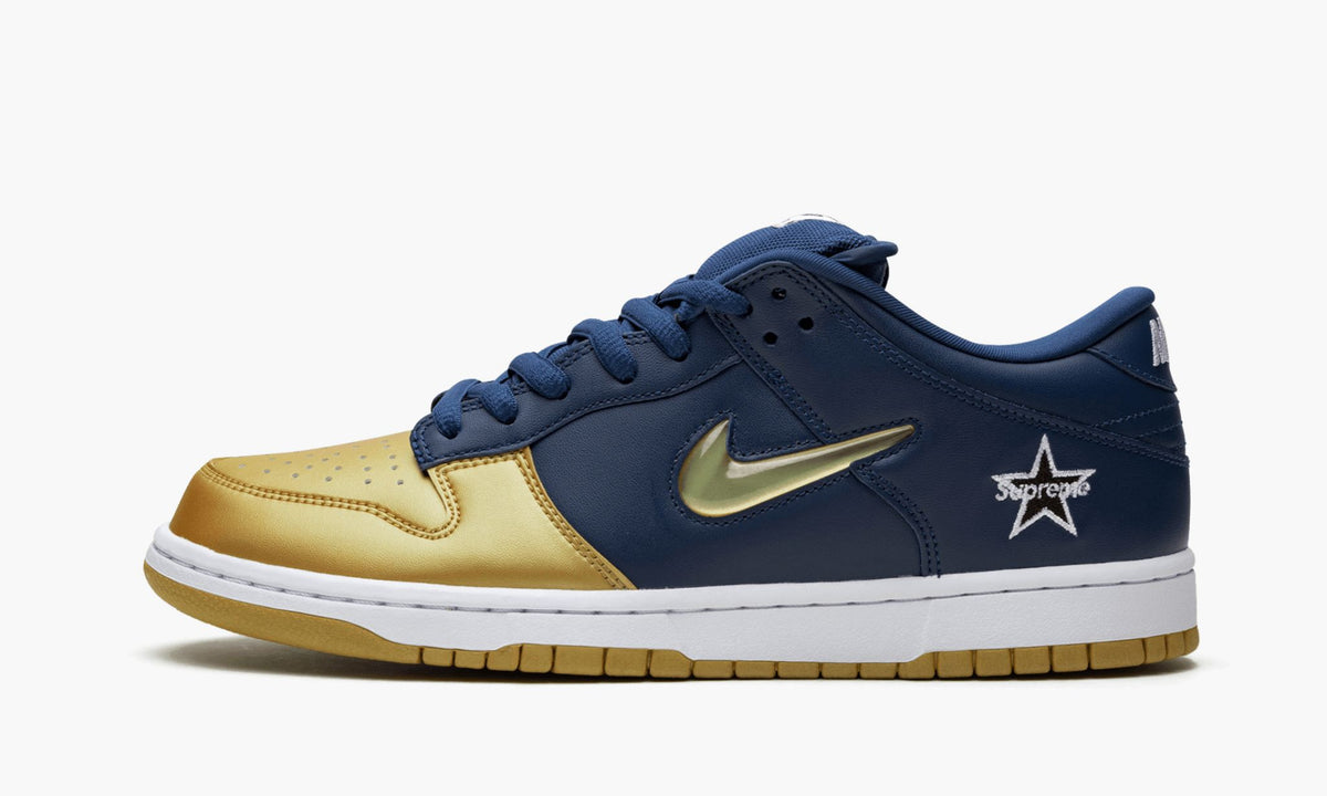 SB Dunk Low "Supreme - Jewel Swoosh Gold/Navy" - View 2