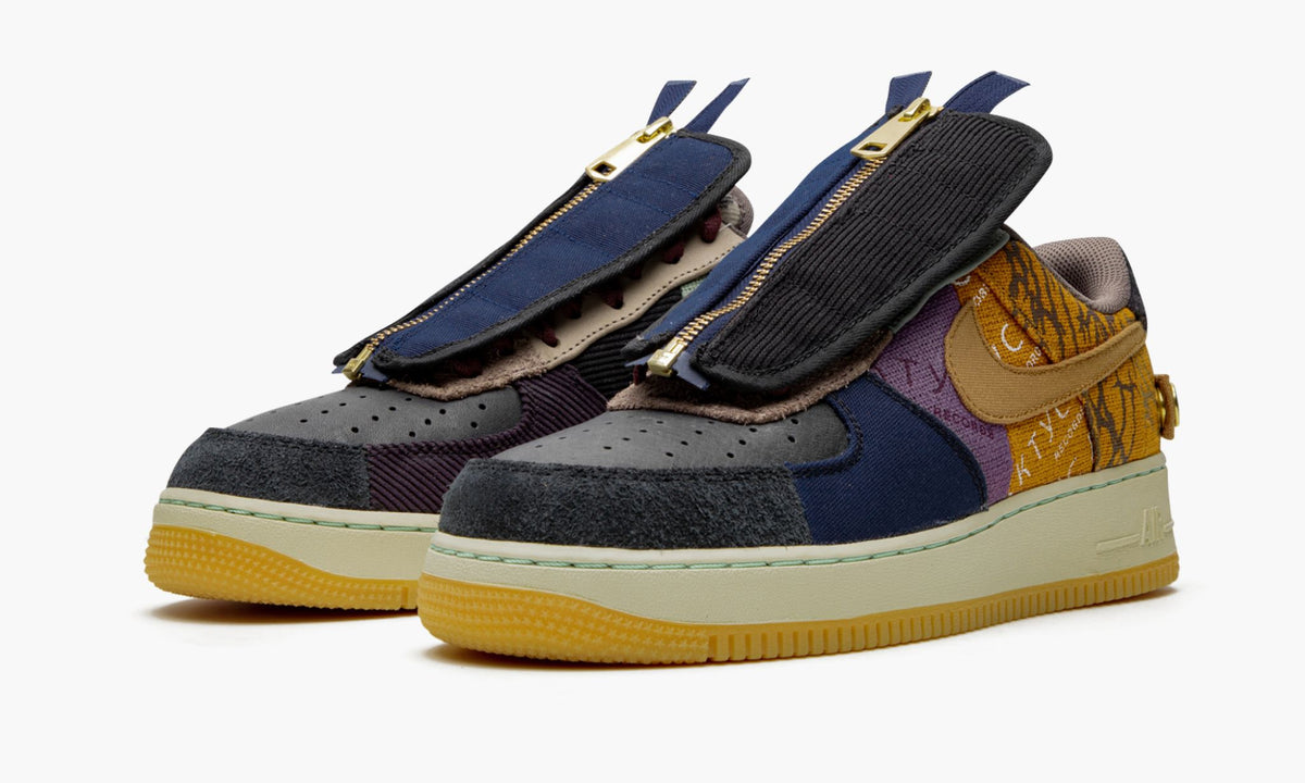 Nike x Travis Scott Air Force 1 Low ‘Cactus Jack’ - Angle View 3