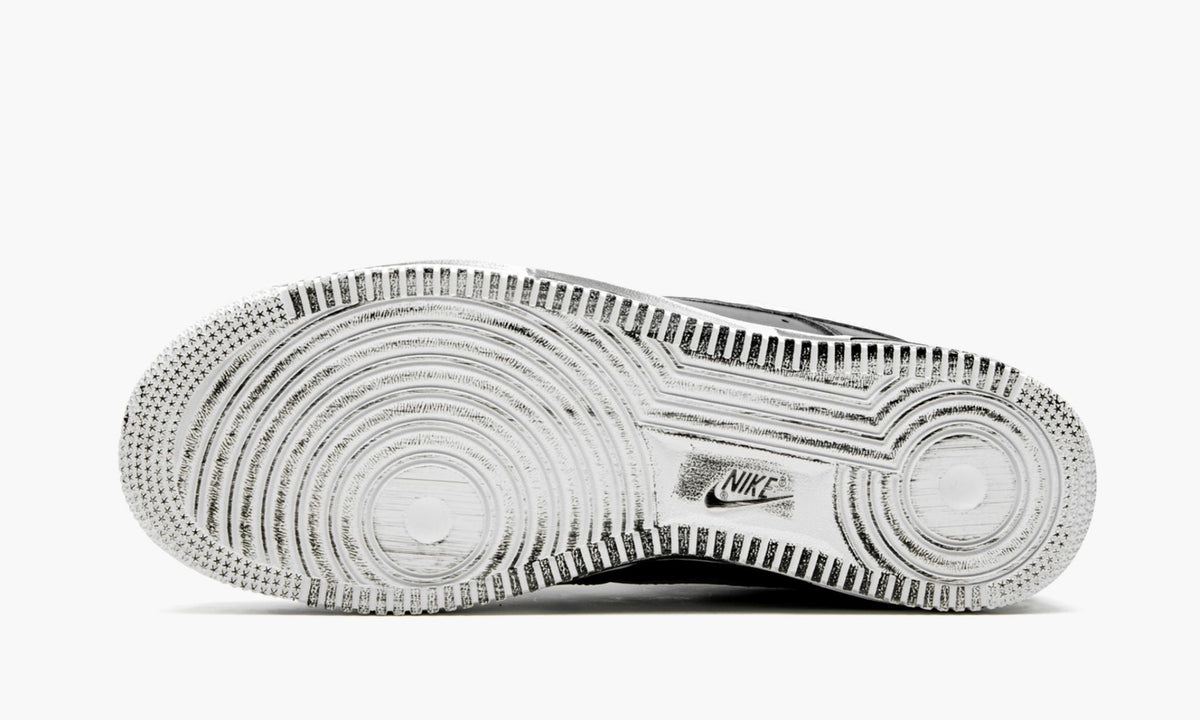 Air Force 1 Low "G-Dragon" - Angle View 6