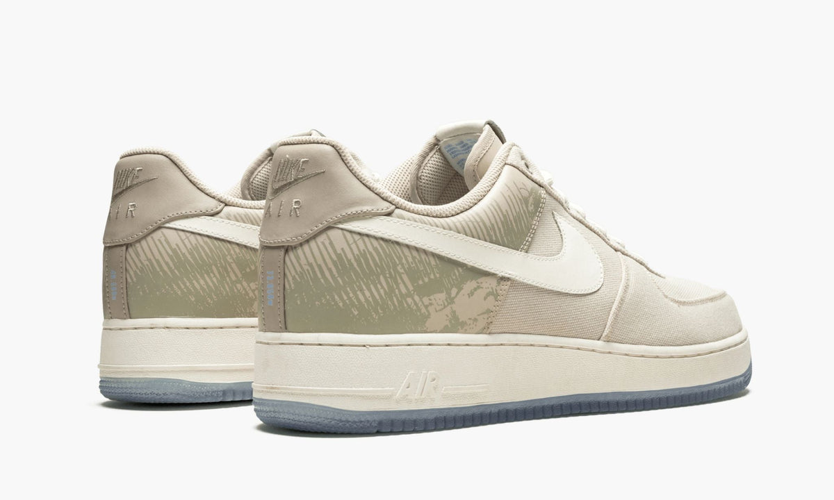 Air Force 1 Low Retro "Jones Beach" - Angle View 4