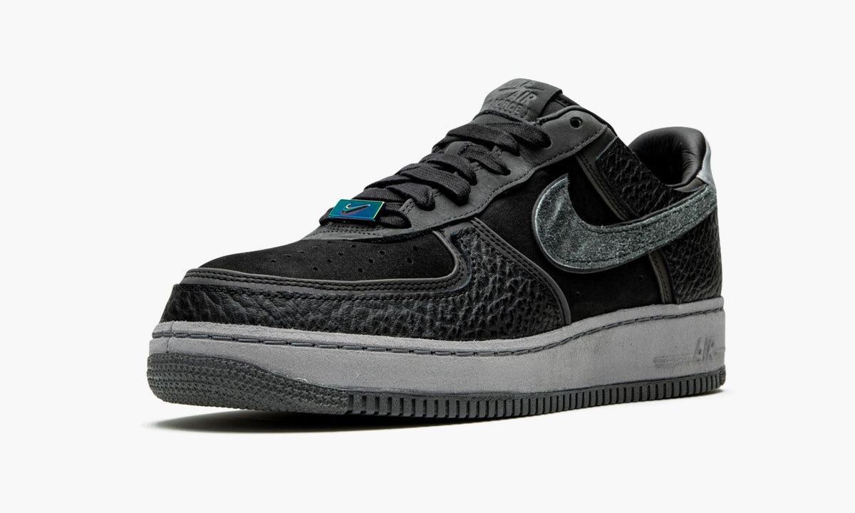 Air Force 1 07 / AMM "A Ma Maniere - Hand Wash Cold" - Angle View 5