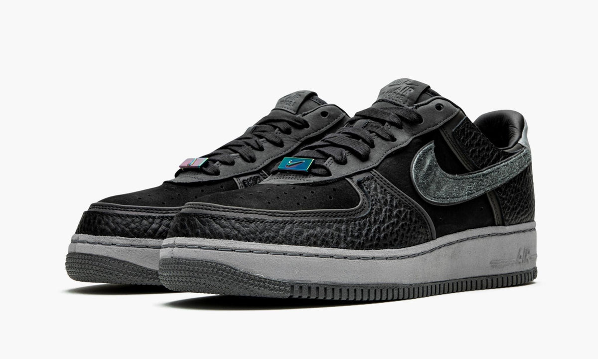 Air Force 1 07 / AMM "A Ma Maniere - Hand Wash Cold" - Angle View 3