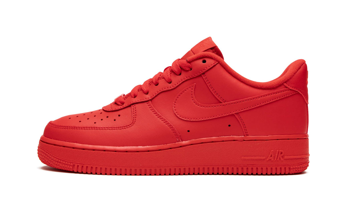 Air Force 1 '07 LV8 "Triple Red" - Main View