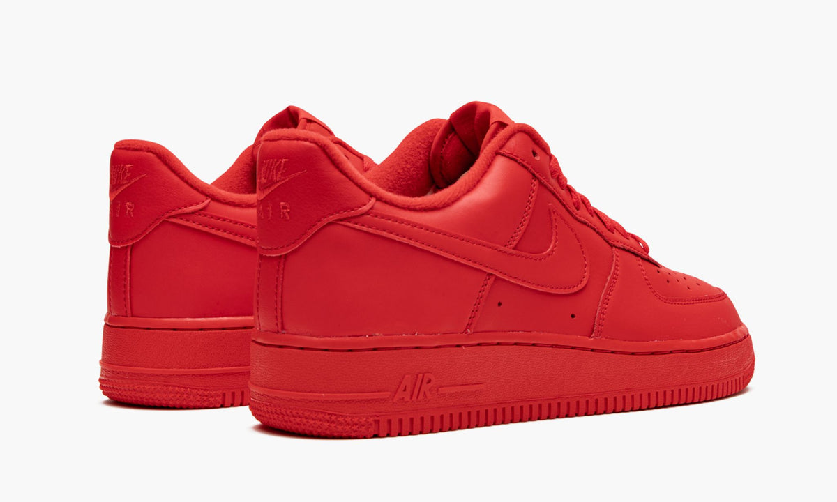 Air Force 1 '07 LV8 "Triple Red" - Angle View 4