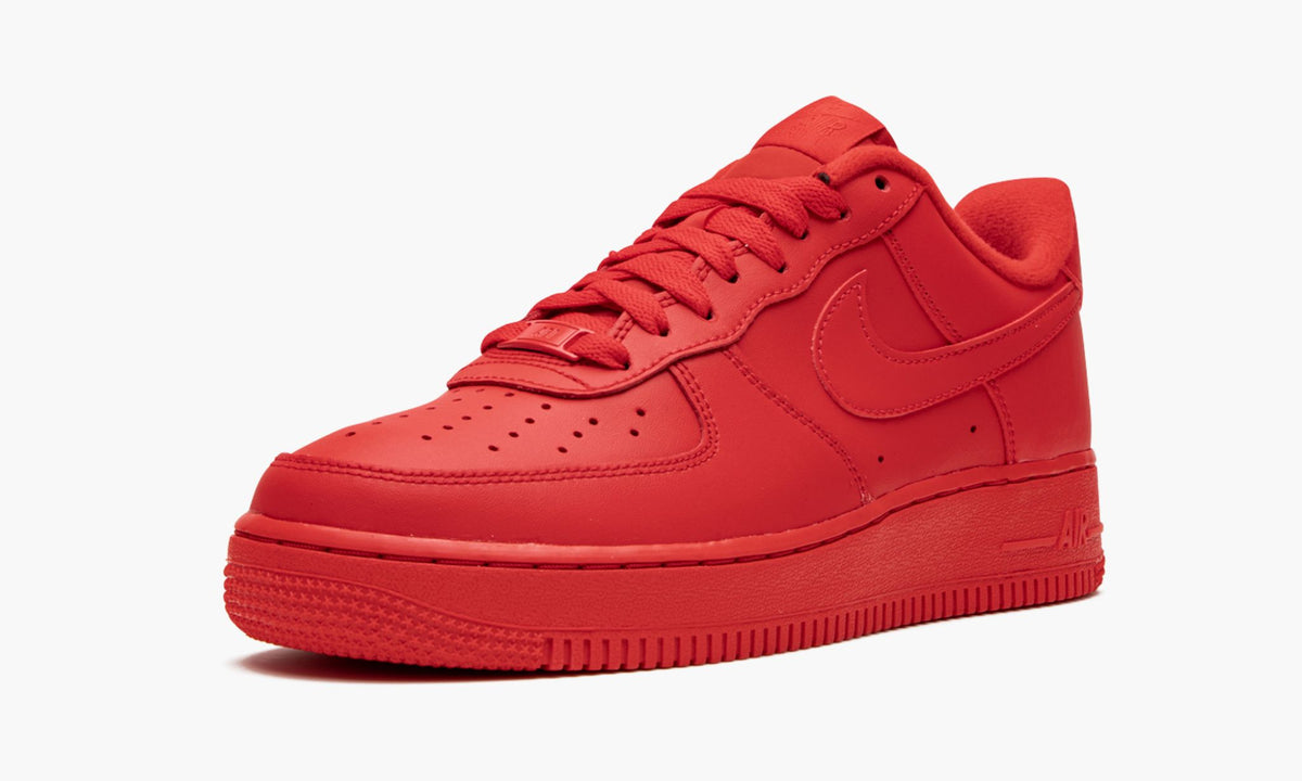 Air Force 1 '07 LV8 "Triple Red" - Angle View 5