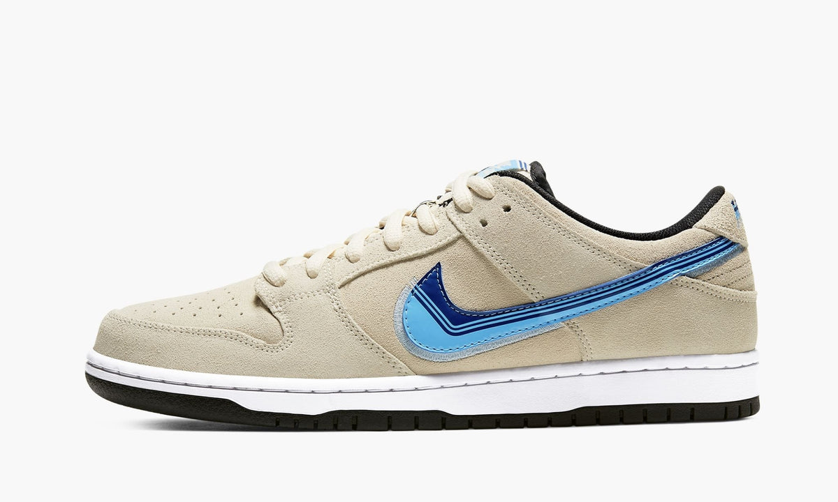 SB Dunk Low "Truck It" - View 2
