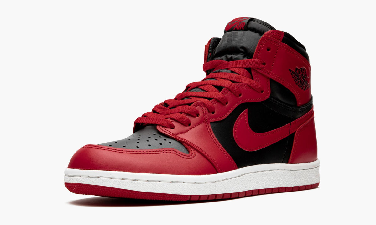 Air Jordan 1 Retro High OG '85 "Varsity Red" - Angle View 5