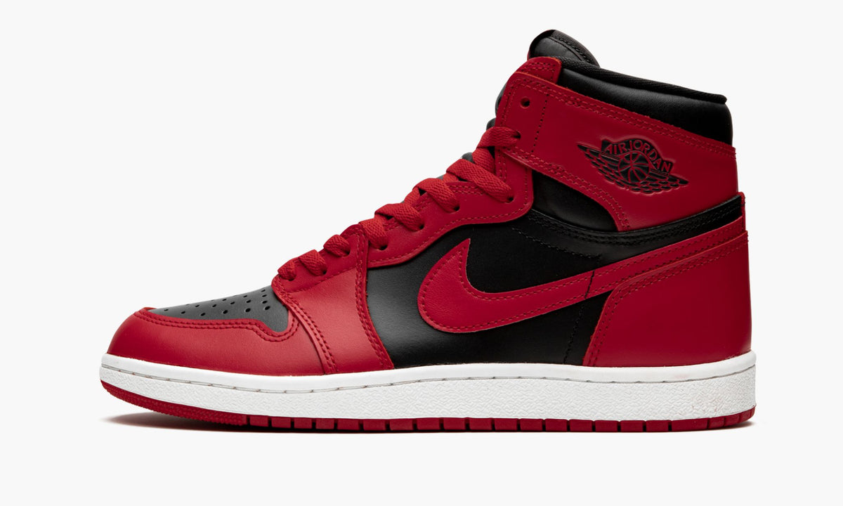 Air Jordan 1 Retro High OG '85 "Varsity Red" - Angle View 2