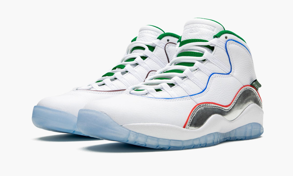 Air Jordan 10 "Wings" - Angle View 4