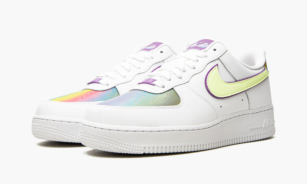 Air Force 1 Low WMNS "Easter 2020" - Angle View 3