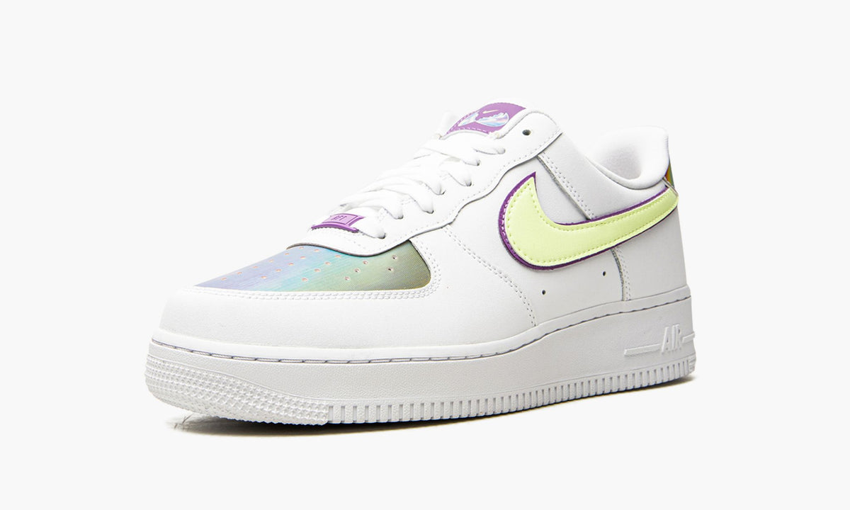 Air Force 1 Low WMNS "Easter 2020" - Angle View 5