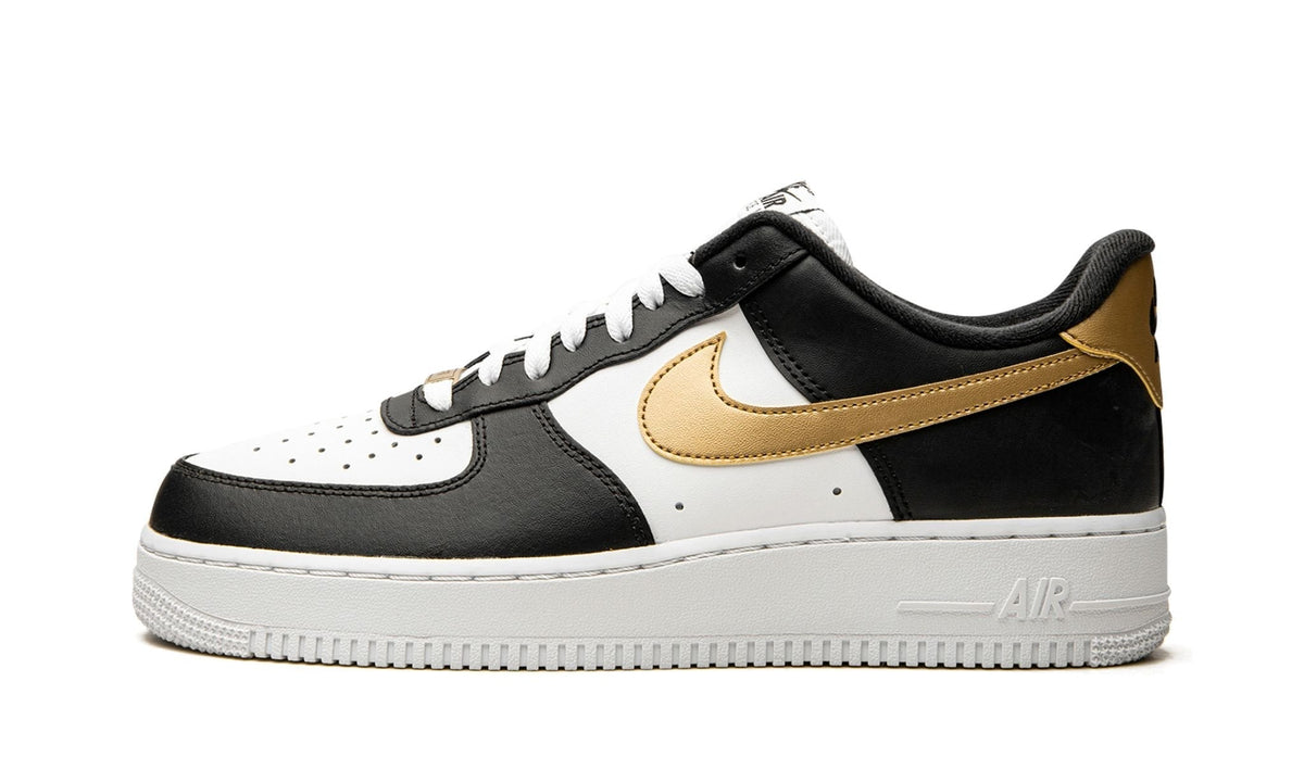 Air Force 1 Low "Black/White/Metallic Gold" - Main View