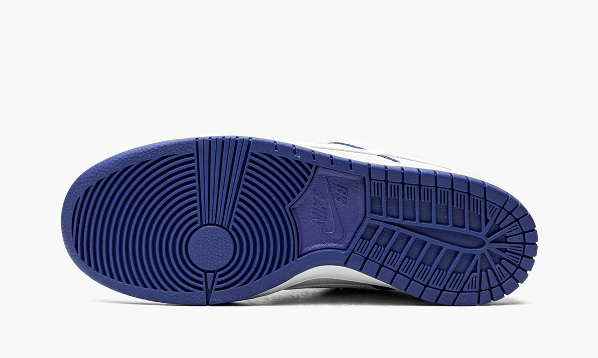 SB Dunk Low Premium "Game Royal" - View 6