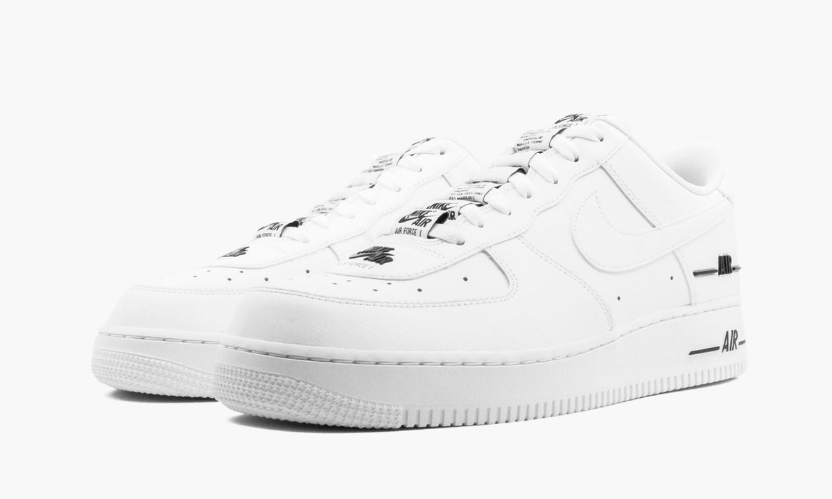Air Force 1 07' LV8 3 - Angle View 2