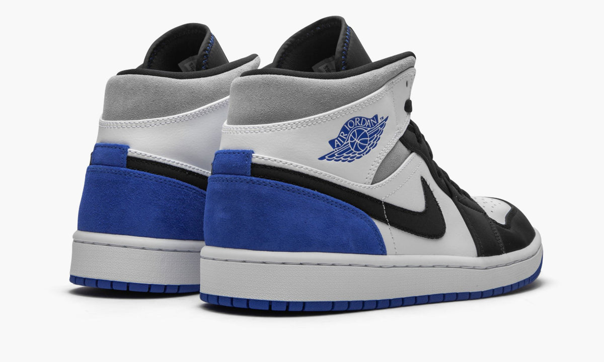Air Jordan 1 Mid SE "Game Royal Black Toe" - Angle View 4